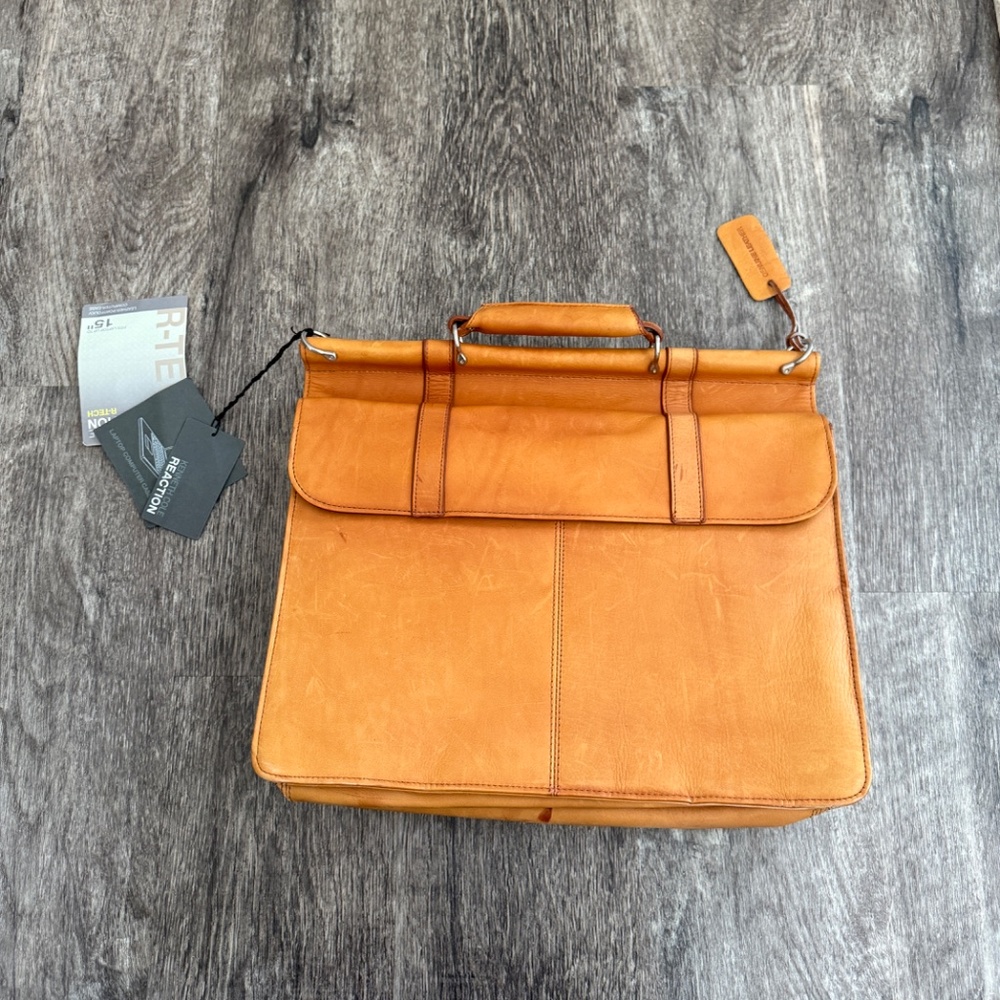 Kenneth Cole Reaction R-tech Leather Portfolio Laptop Computer Case Bag 15" Tan - Picture 3 of 6